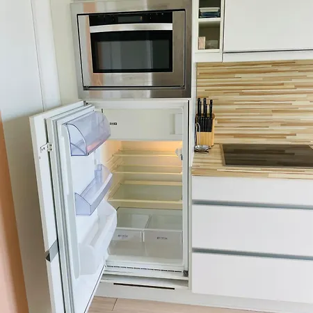 Familial, Lumineux Avec Parking & Terrasse * Ostend