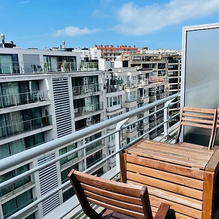 アパート Familial, Lumineux Avec Parking & Terrasse