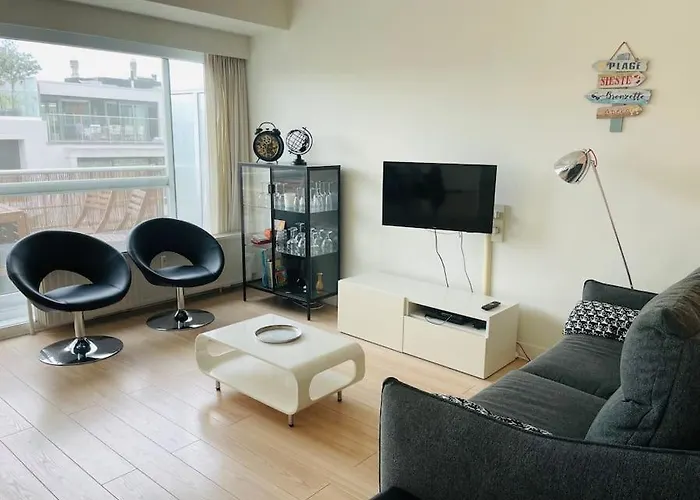 Appartement Familial, Lumineux Avec Parking & Terrasse Oostende