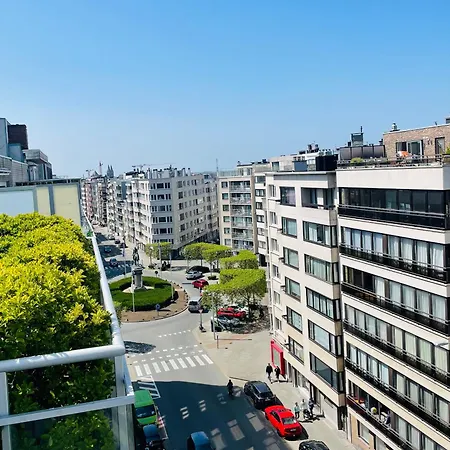 Familial, Lumineux Avec Parking & Terrasse